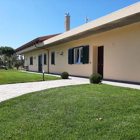 Bed & Breakfast La Campagna Di Peppe E Tullia Bed & Breakfast Formia Exterior photo