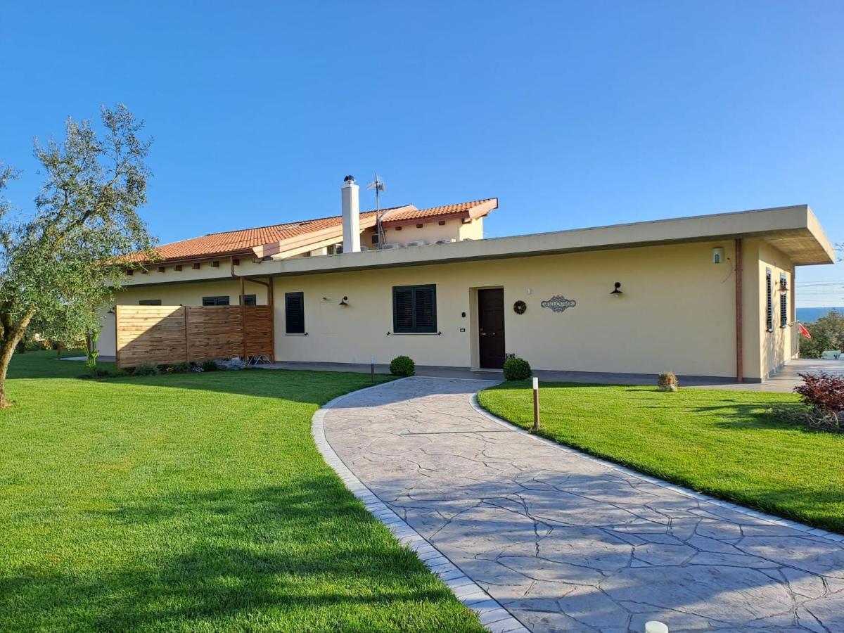 La Campagna Di Peppe E Tullia Bed & Breakfast